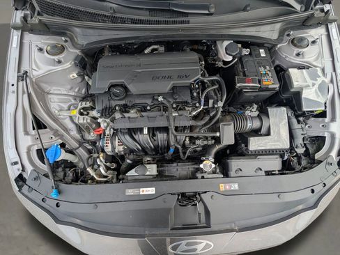 Used 2024 Hyundai Elantra SEL w/ Convenience Package image 19