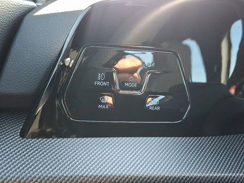 Certified 2025 Volkswagen GTI Autobahn image 23