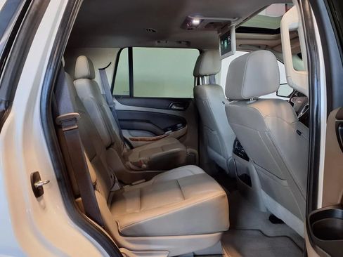 Used 2020 Chevrolet Tahoe Premier AWD/4WD image 11