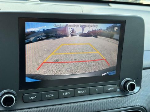 Used 2023 Hyundai Kona SEL image 4