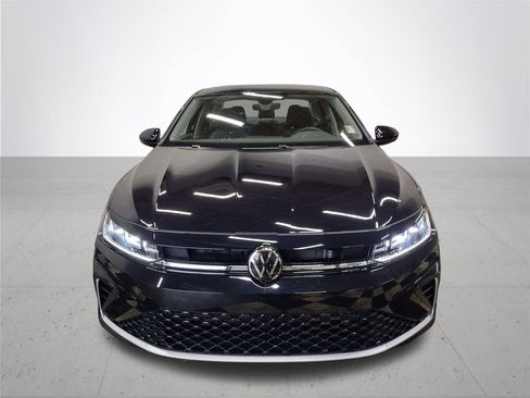 New 2025 Volkswagen Jetta SE image 3