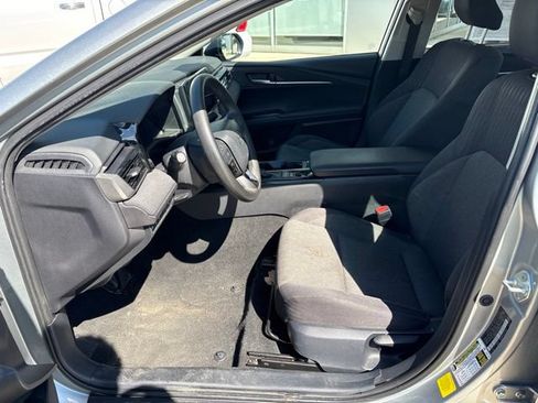 Used 2025 Toyota Camry LE FWD image 23