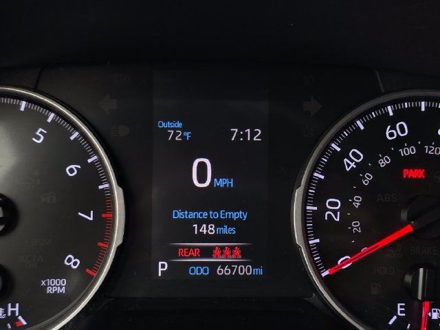 Used 2021 Toyota RAV4 LE AWD/4WD image 28