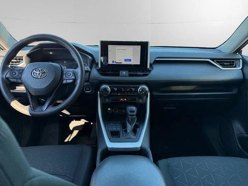 Used 2023 Toyota RAV4 XLE AWD/4WD image 10