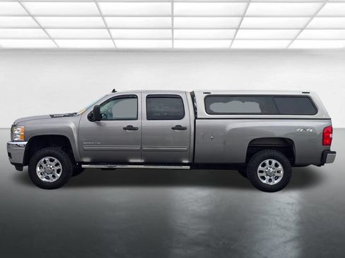 Used 2013 Chevrolet Silverado 2500 LT w/ Interior Plus Package AWD/4WD image 13