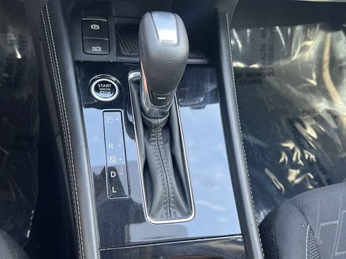 Used 2024 Nissan Kicks SV FWD image 22