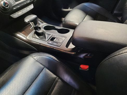 Used 2019 Kia Sorento EX image 26