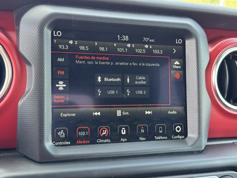 Used 2022 Jeep Gladiator Rubicon w/ Cold Weather Group image 8