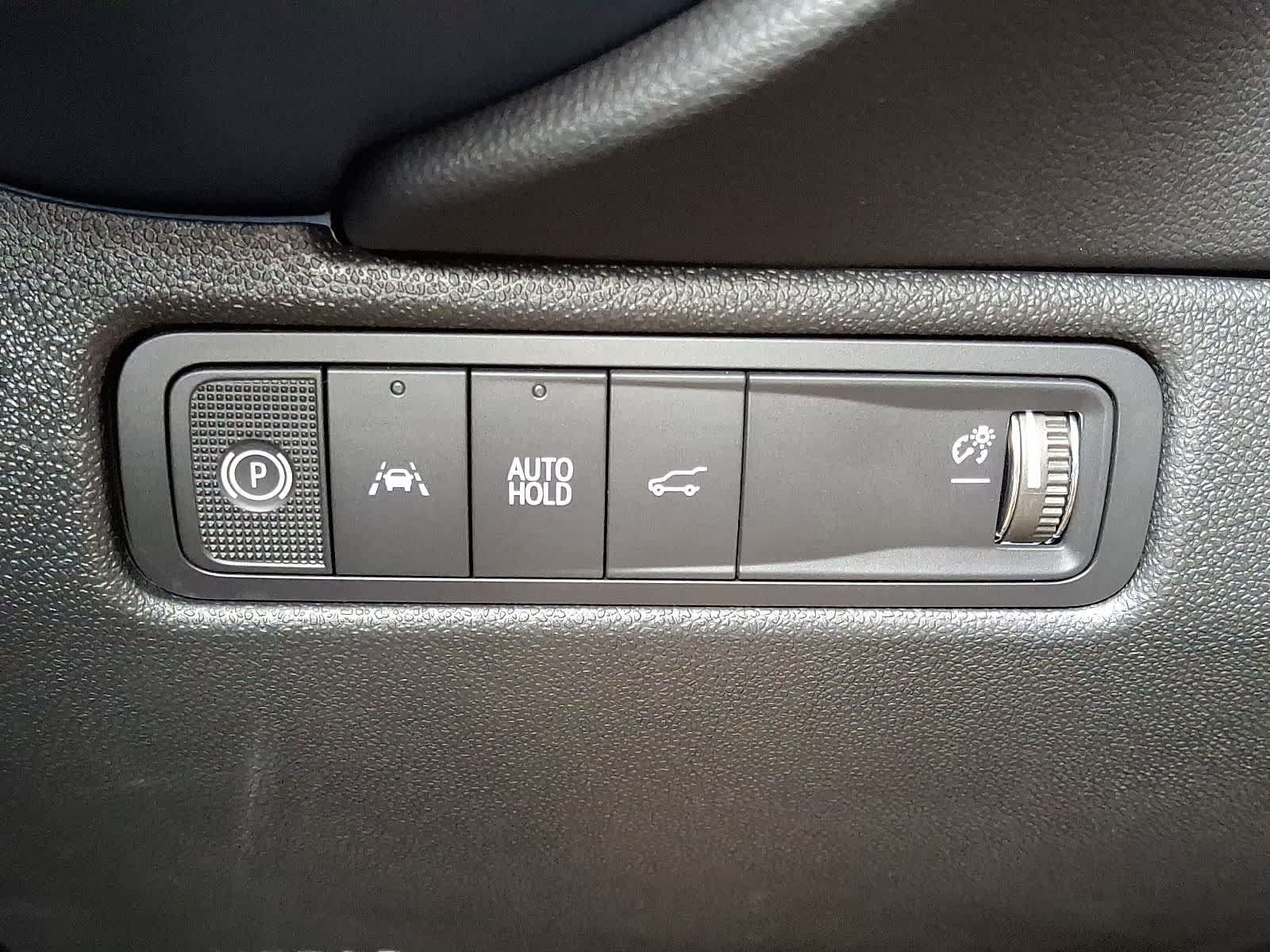 New 2025 Chevrolet Equinox EV LT FWD image 15