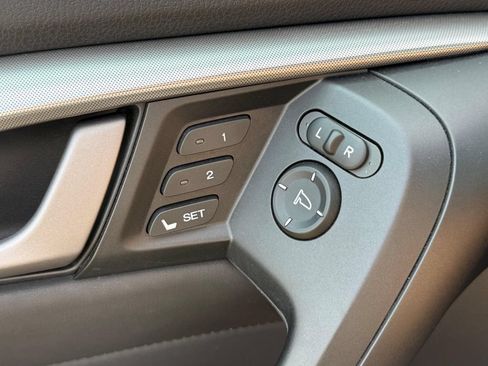 Used 2010 Acura TL w/ Technology Package FWD image 16
