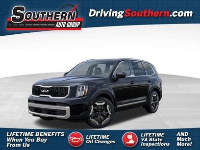 Used 2025 Kia Telluride EX w/ EX Captain's Chair Package