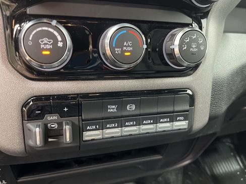 New 2026 RAM 3500 Tradesman image 15