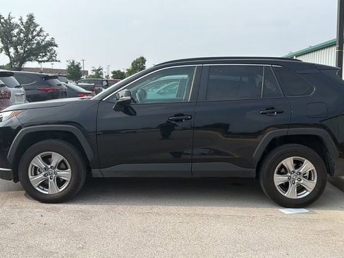 Used 2025 Toyota RAV4 XLE FWD image 7