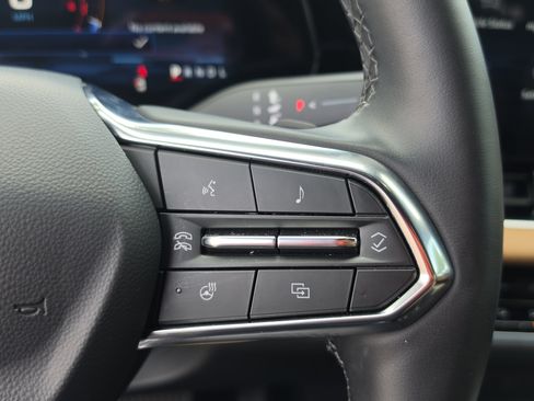 Used 2026 Chevrolet Equinox ACTIV w/ Convenience Package III AWD/4WD image 14
