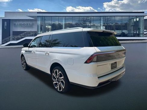 New 2027 Lincoln Navigator L Black Label AWD/4WD image 5