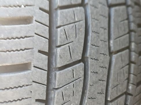 Used 2020 GMC Acadia AT4 w/ GMC Pro Grade Package image 36