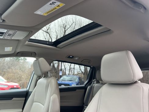 Used 2023 Honda Odyssey EX-L image 23