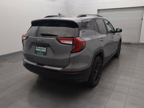 Used 2023 GMC Terrain SLE w/ Driver Convenience Package image 7