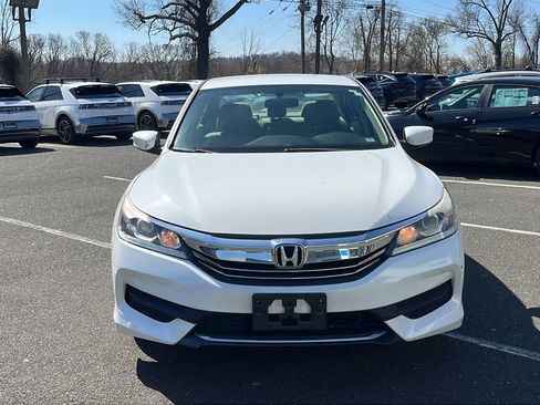 Used 2016 Honda Accord LX image 2