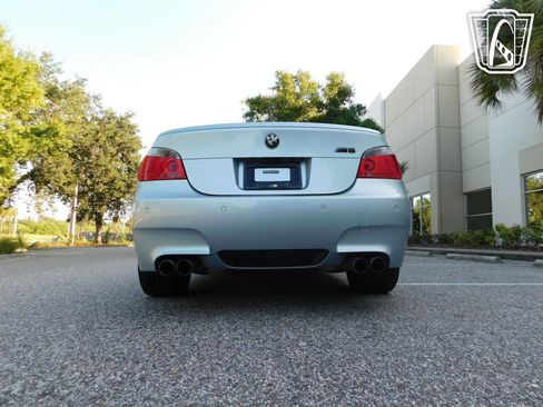 Used 2006 BMW M5 image 24