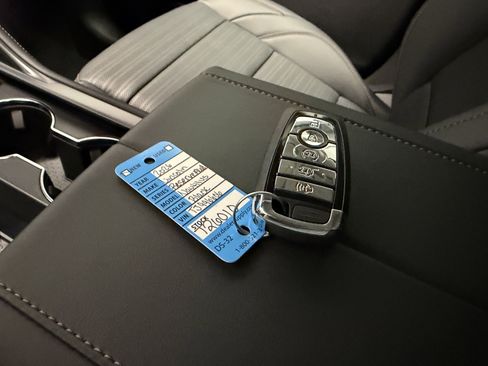 New 2026 Lincoln Nautilus Reserve image 18