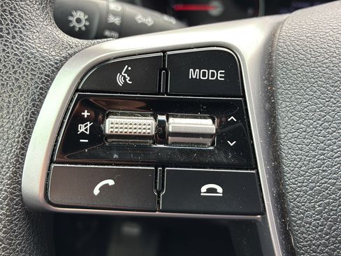Used 2020 Kia Sorento LX FWD image 27