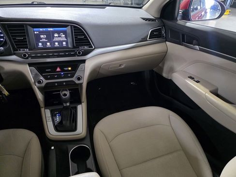 Used 2018 Hyundai Elantra SEL image 16