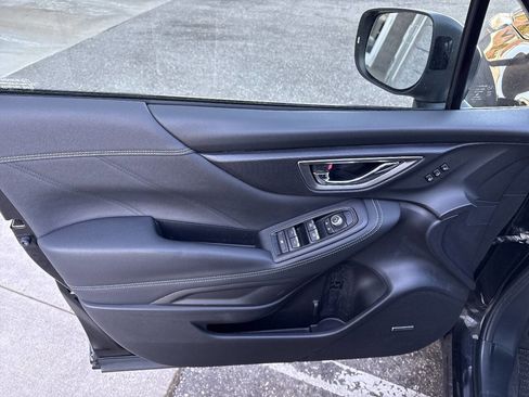 Used 2023 Subaru Forester Touring image 11