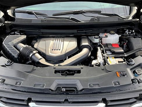 Used 2025 GMC Acadia Elevation image 30