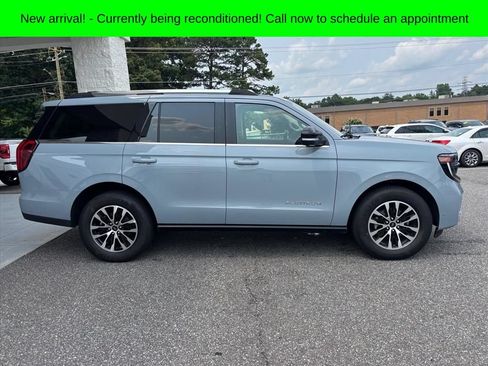 Used 2025 Ford Expedition Platinum AWD/4WD image 20