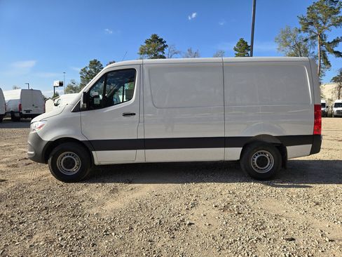 New 2025 Mercedes-Benz Sprinter 2500 image 6