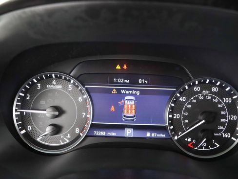 Used 2022 Nissan Armada SV w/ SV Appearance Package RWD image 16