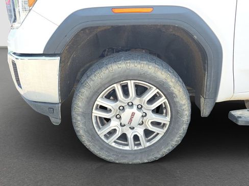 Used 2021 GMC Sierra 2500 SLT w/ SLT Convenience Package AWD/4WD image 4