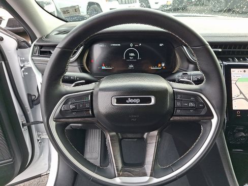 Certified 2023 Jeep Grand Cherokee Limited image 20