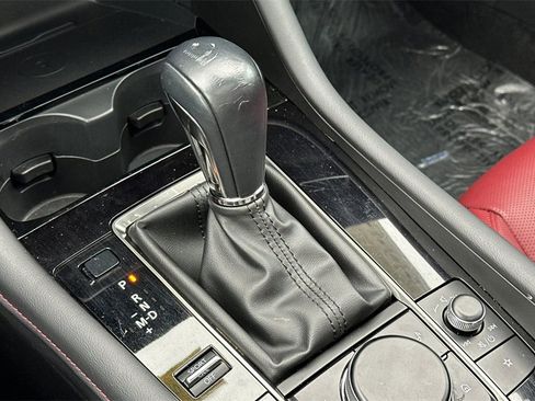 Used 2024 MAZDA MAZDA3 s image 21