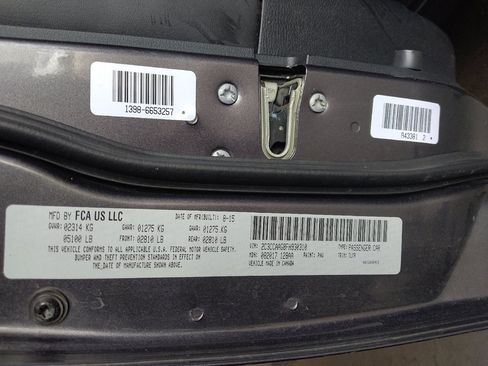 Used 2015 Chrysler 300 Limited RWD image 33