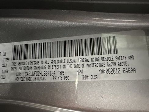 Used 2017 Jeep Wrangler Unlimited Rubicon image 23