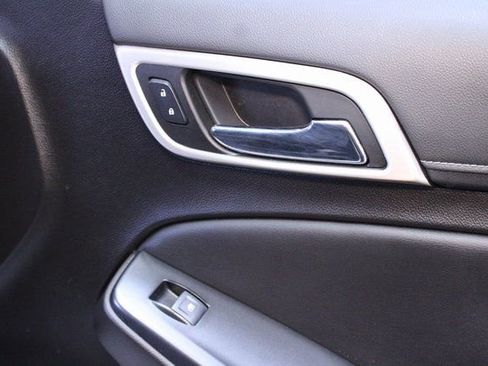 Used 2020 GMC Yukon Denali image 9