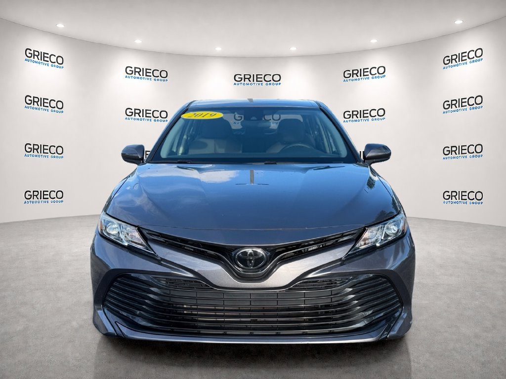 Used 2019 Toyota Camry LE FWD image 2