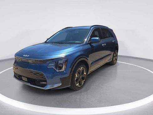 Used 2025 Kia Niro Wave FWD image 4