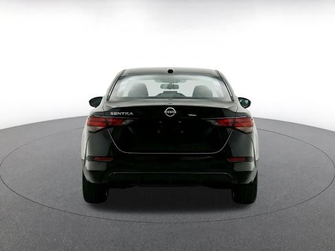 Used 2025 Nissan Sentra SV FWD image 8