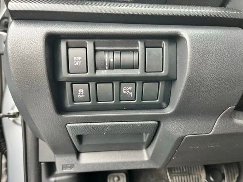 Used 2019 Subaru Crosstrek 2.0i Premium w/ Eyesight System AWD/4WD image 26