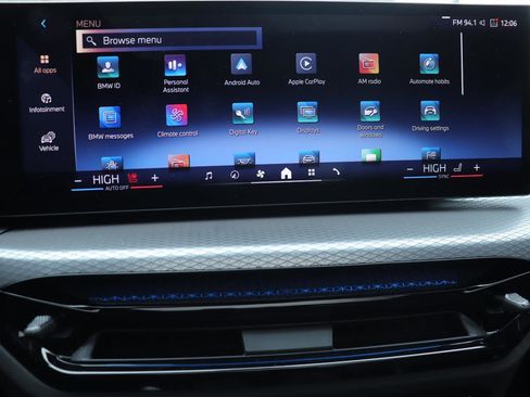 Used 2026 BMW 330i Sedan w/ M Sport Package image 33