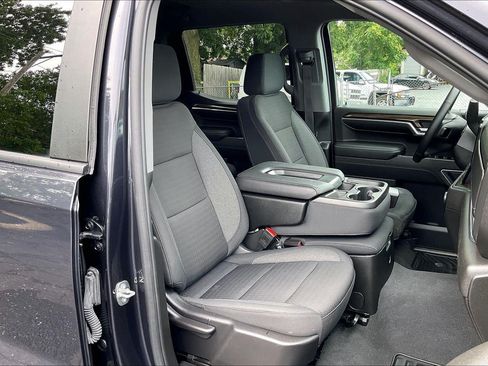 Used 2023 Chevrolet Silverado 1500 LT AWD/4WD image 7