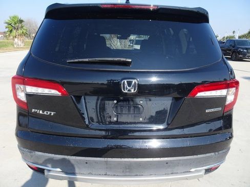 Used 2019 Honda Pilot Touring image 5