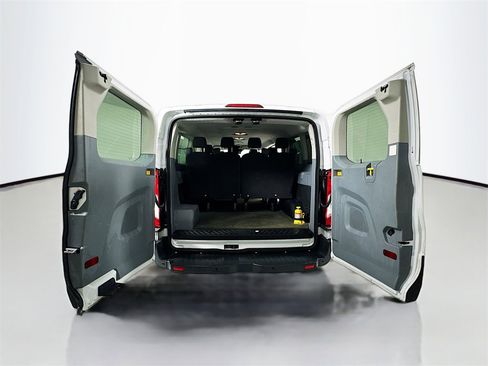 Used 2018 Ford Transit 350 XLT image 23
