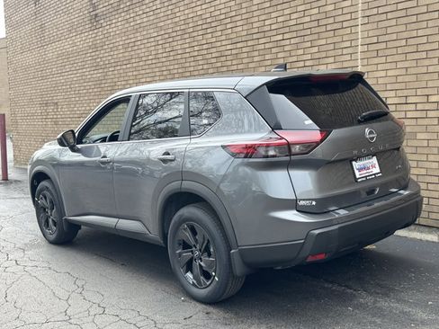 New 2026 Nissan Rogue SV w/ Cold Weather Package AWD/4WD image 19
