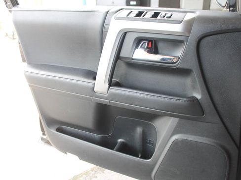 Used 2021 Toyota 4Runner Trail Special Edition AWD/4WD image 12