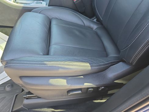 Used 2021 Subaru Ascent Limited w/ Technology Package AWD/4WD image 31