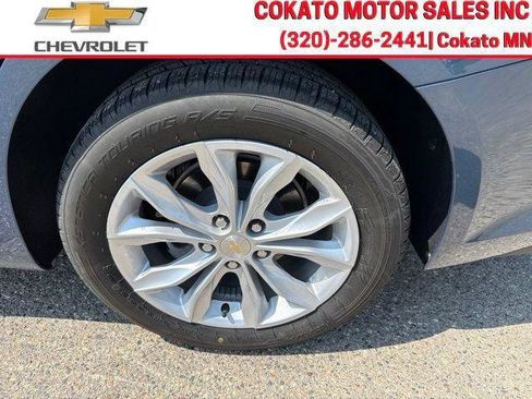 Used 2025 Chevrolet Malibu LT FWD image 8